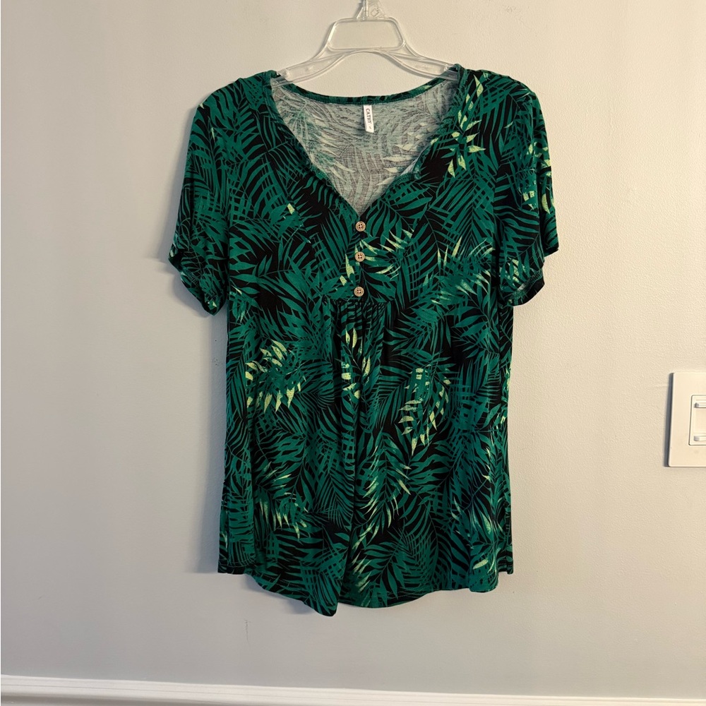 Tropical Green Leaf Print Short Sleeve Women's Top